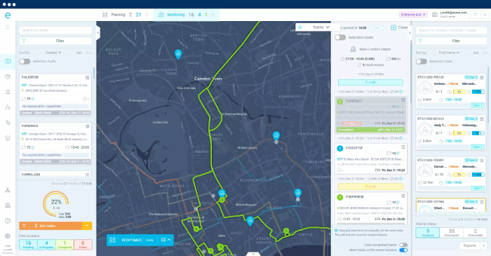 Dashboard view of eLogii's route planning software with active routes, drivers, and orders